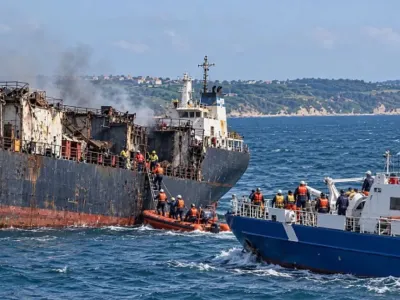 Atac cu drone în apele Mării Negre ale Bulgariei, două nave se scufundă. Intervine și Garda de Coastă Română