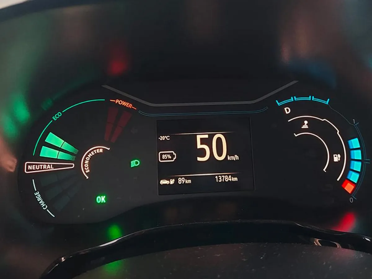 Cel mai des întâlnit mesaj al mașinii electrice Dacia Spring pe ger: „Avarie electrică. PERICOL” - Foto: Facebook/Dacia Spring România (Official)