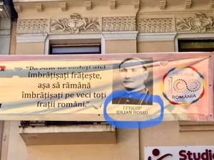 Un banner amplasat la Universitate vorbește despre Emil Hossu.(Foto: Facebook Francisc Doboș)