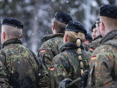 5.01.2026. Soldații Bundeswehr din Brigada Blindată Lituania stau în formație, în Nemencine - Foto: Profimedia Images