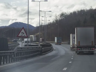 Autostradă pe care circulă camioane - Foto: INQUAM PHOTOS/Alexandra Pandrea