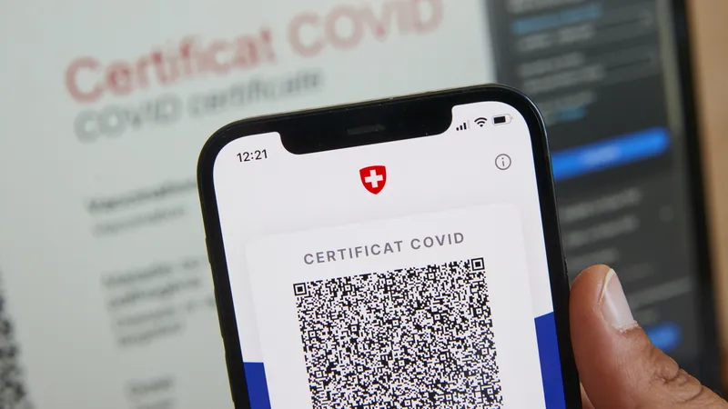 Elveţia extinde obligativitatea certificatului COVID-19 la baruri, restaurante, cinema și evenimente. / Foto: reuters.com