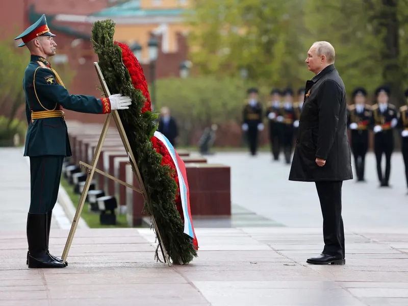 Centrul Cultural rus din București a transmis live parada militară și minciunile lui Putin de 9 mai / Profimedia