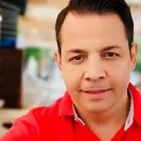 Jean de la Craiova era să rămână fără 20.000 de lei. Hackerii i-au escrocat și pe Gabriel Dorobanțu și Denisa de la Bambi Foto: Facebook