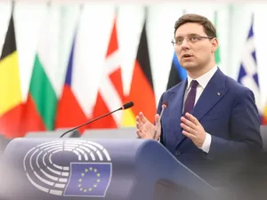 Victor Negrescu a solicitat extinderea perioadei de implementare, cu 18 luni, a PNRR - Foto: Facebook/Victor Negrescu