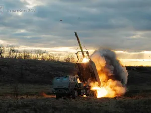 Coșmarul lui Putin. SUA investesc încă 2.000.000.000$ în producția de HIMARS. Mentenanța, la Bacău - Foto: AFU StratCom (imagine cu caracter ilustrativ)