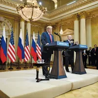 Trump cu Putin la conferinţa lor comună de presă de la Helsinki, din luna iulie, când preşedintele american a creditat negările liderului rus de imixtiune în alegeri