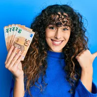 Categoria socială care poate primi până la 5.000 de euro, de la stat. Care e performanţa necesară? - Foto: Freepik/krakenimages.com