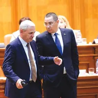 Victor Ponta și Liviu Dragnea, autorii programelor de guvernare în care PSD a promis realizarea a opt spitale regionale - Foto: INQUAM PHOTOS/ George Călin