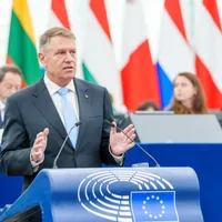 Klaus Iohhanis este prezent la Paris într-o întâlnire a aliaților privind sprijinirea Ucrainei Foto: Administratia Prezidentiala