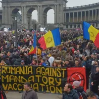 Proteste violente la Bruxelles împotriva restricțiilor. Susținătorii AUR au fost prezenți/FOTO: Youtube