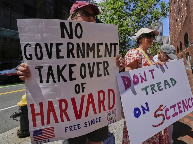 Protest în faţa sălii de judecată din Boston - Foto: Profimedia Images