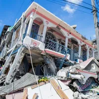 Bilanțul seismului de 7,2 grade pe scara Richter din Haiti: peste 300 de morți și 1.800 de răniți. / Foto: abcnews.go.com
