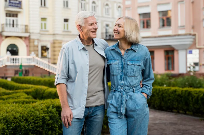 Pensionari cuplu Foto: Freepik (rol ilustrativ)