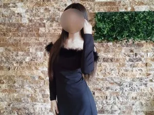 Fără mamă, crescută de soră, școli în limbi diferite. Detalii dureroase - Foto: Ziarul de Iaşi