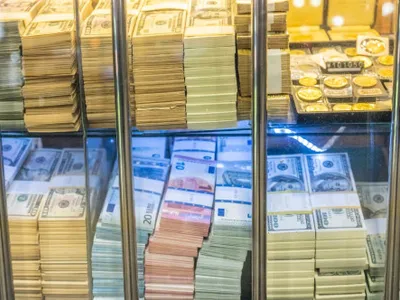 Un român ”necunoscut” i-a lăsat pe britanici fără cuvinte: mai bogat decât Ronaldo și Messi la un loc!