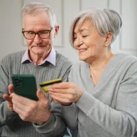 Ziua în care pensie intră pe card în octombrie a fost schimbata. 2.300.000 pensionari sunt afectați - Foto: Freepik