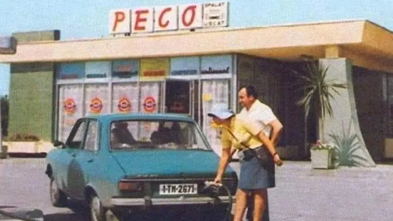 FOTO-document, pentru tinerii născuți după 1989: Ce bine se trăia în comunism în România - Foto: Facebook / File de istorie