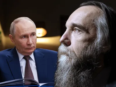 Vladimir Putin și Alexandr Dughin - Foto: Profimedia images