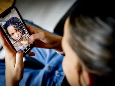 Rețele de socializare nu fac bine adolescenților - Foto: Profimedia Iimages (imagine cu rol ilustrativ)