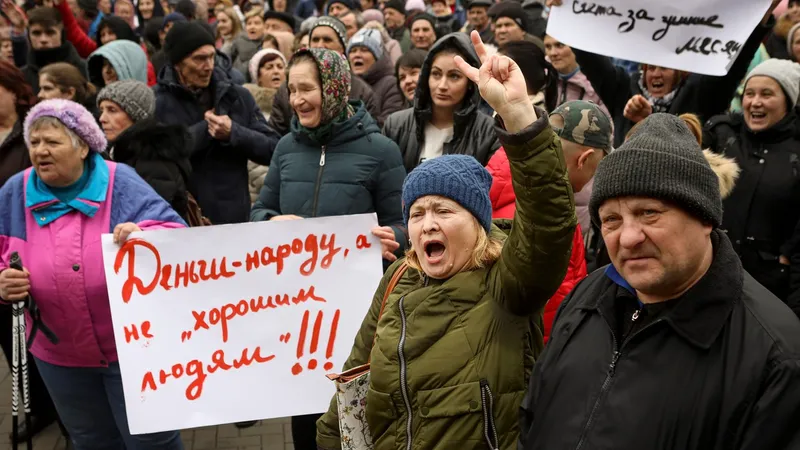 Moldova, bombardată în online cu informații false despre „mobilizare”, amenzi uriașe și închisoare - FOTO: Profimedia Images