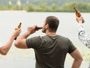 O bere iubită de milioane de români, retrasă de la vânzare. Au fost găsite urme de rugină - Foto: Freepik.com (Imagine cu rol ilustrativ)