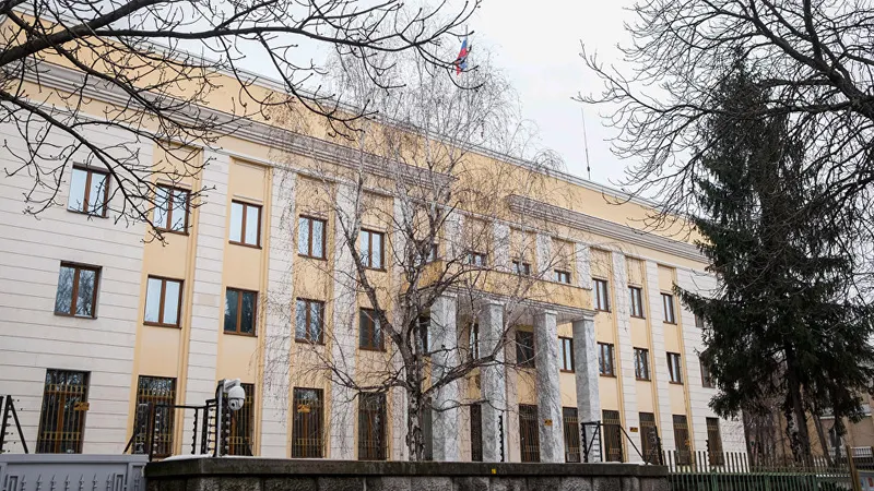 România îl expulzează pe adjunctul atașatului militar al Ambasadei Rusiei la București/FOTO: ro.sputnik.md