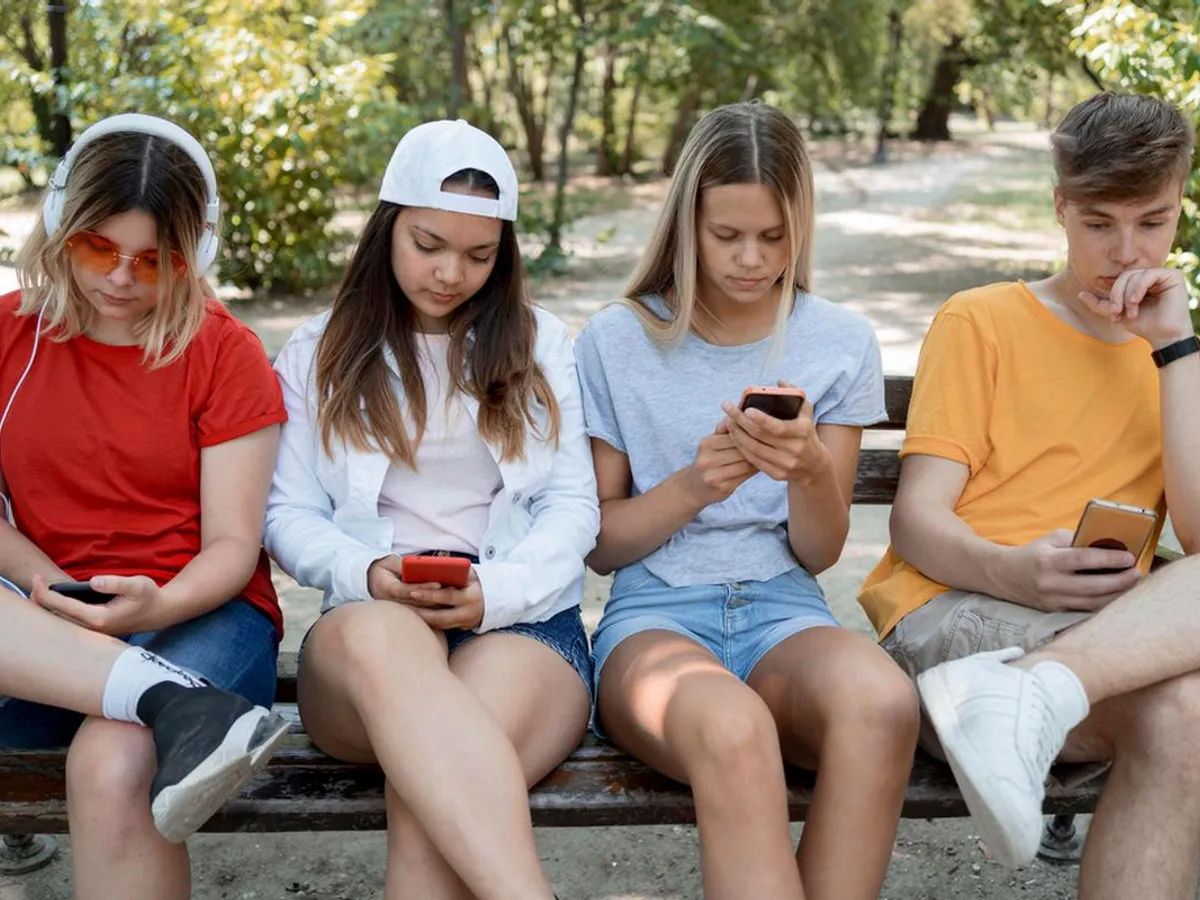 Copiii nu vor mai putea conversa în privat cu AI-ul Meta - Foto: Freepik (Imagine cu rol ilustrativ)