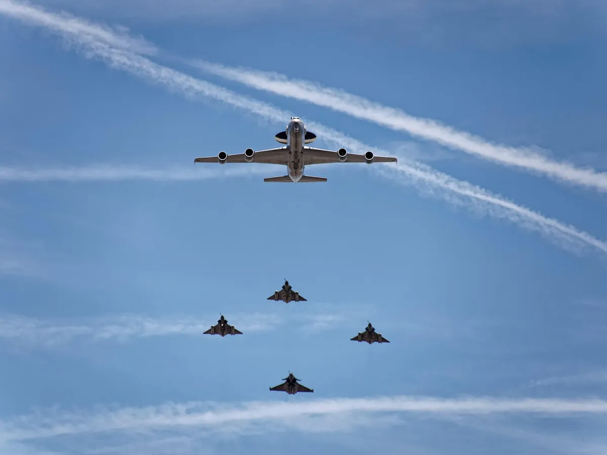 Operațiuni NATO deasupra României, la Marea Neagră, două zile consecutiv. Implicate avioane de vânătoare