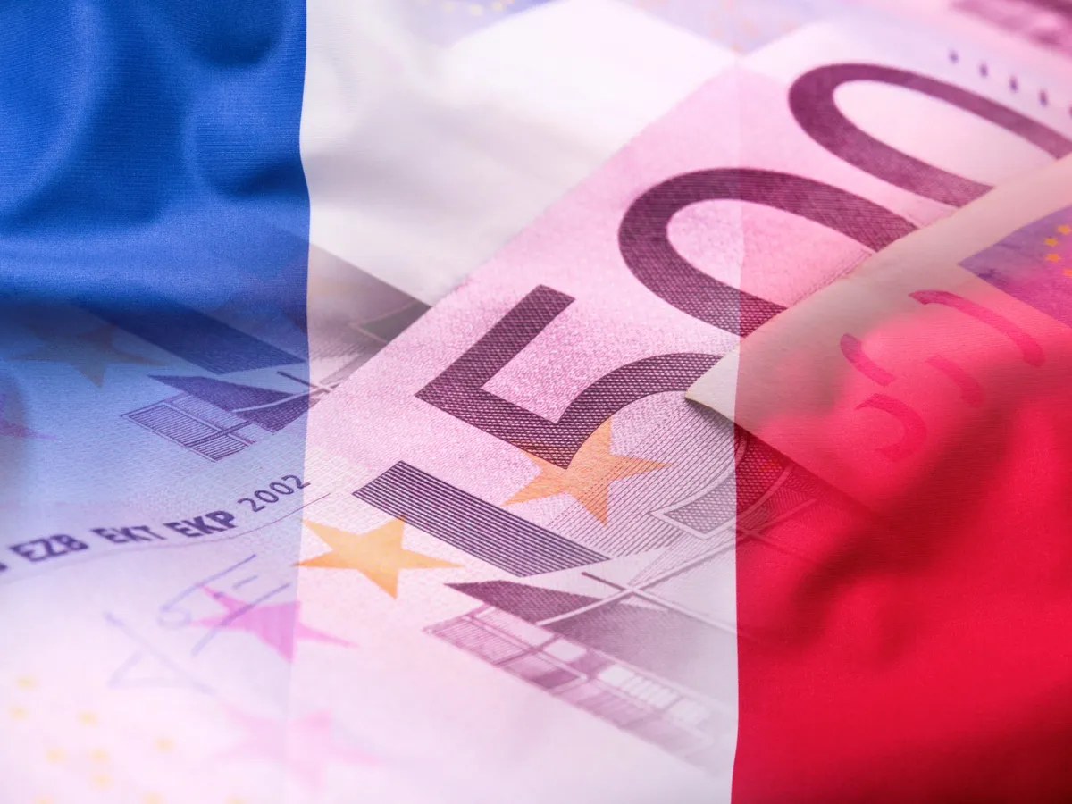 Franța devine „copilul-problemă” al datoriilor. Costurile de împrumut, aproape de maximele din 2008