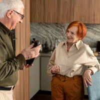 S-a pensionat la numai 60 ani și va lua 6.000 lei pensie la recalculare. Câți ani a muncti la grupe? - Foto: Freepik