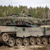 Rusia a pierdut 2.500 tancuri și, abia, poate face 200 pe an.  - Foto: Profimedia Images