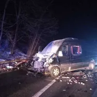 Plan Roşu de Intervenţie: Două dube s-au lovit frontal pe linie continuă, 13 persoane rănite - Foto: News.ro
