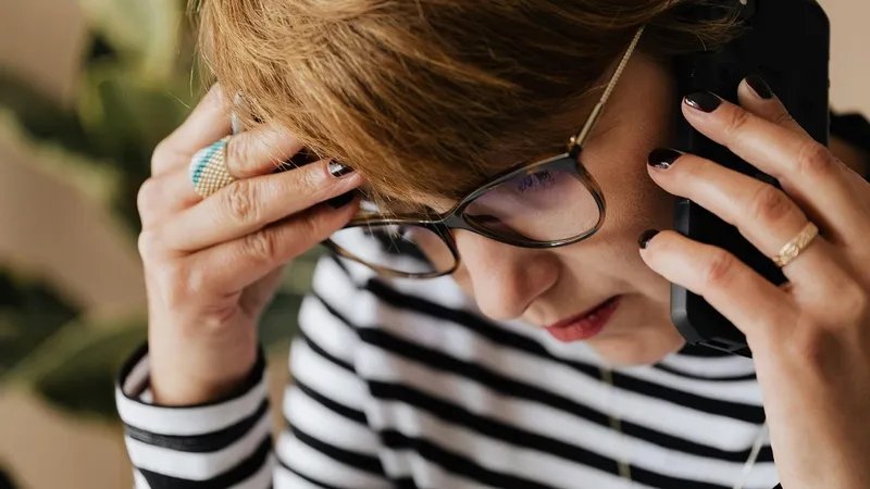 O escrocherie veche revine. Victima e sunată și o voce cunpscută spune: ”Mamă, pot să-ți spun ceva?” - Foto: Pexels (rol ilustrativ)
