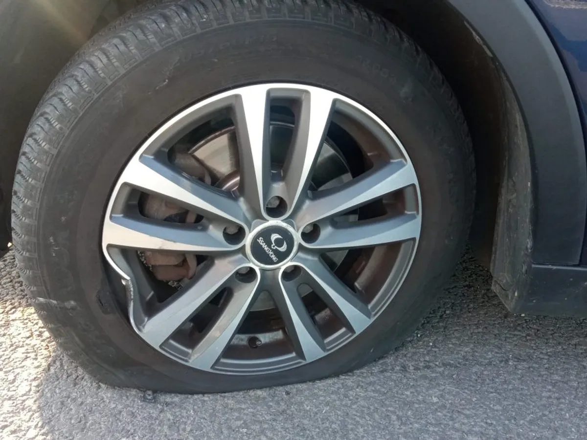 Autostrada care a costat 420.000.000 €, un pericol la 4 ani de la inaugurare. Sar rosturile! - Foto: alba24.ro