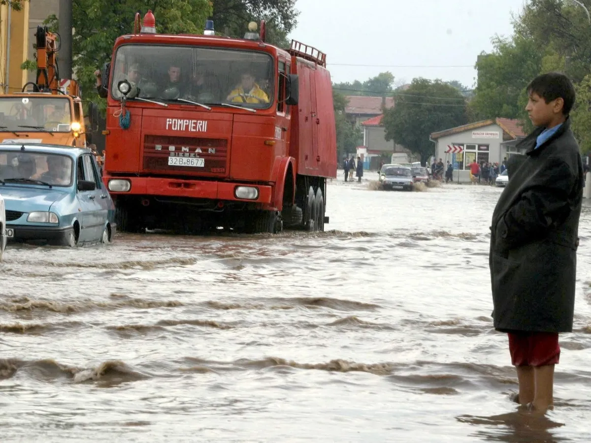 Mobilizare Apa Nova în fața eventualelor acumulări de apă din București: echipele, gata să intervină - FOTO: Profimedia(imagine cu rol ilustrativ)