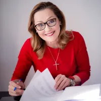 Dreapta, divizată. Lasconi nu se retrage pentru Nicușor Dan. Liber pentru un extremist în turul 2 foto: Facebook/ Elena Lasconi
