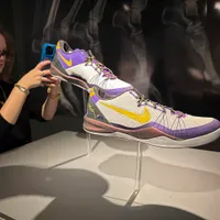 Cea mai scumpă pereche de „adidași” din istorie? A fost vândută cu 660.000 $. Cui i-a aparținut - Foto: Profimedia Images - Imagine cu rol ilustrativ