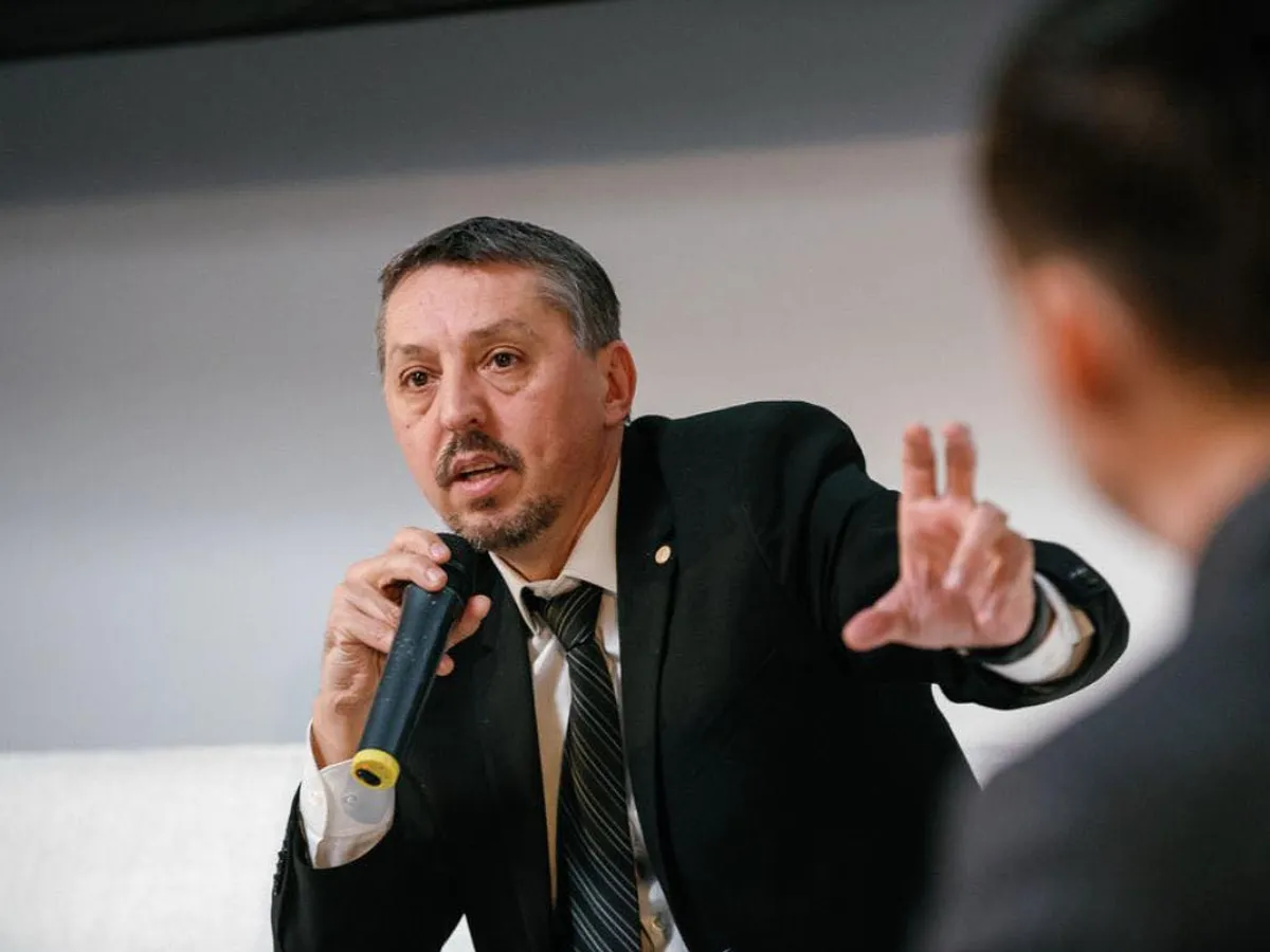 Ministrul Educației cere profesorilor să nu blocheze noul an școlar: „Sunt măsuri de criză” - Foto: Facebook