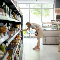 30.000 lei amendă pentru cei care vând aceste produse. Trebuie să verifice buletinele clienților - Foto: Freepik.com (Imagine cu rol ilustrativ)