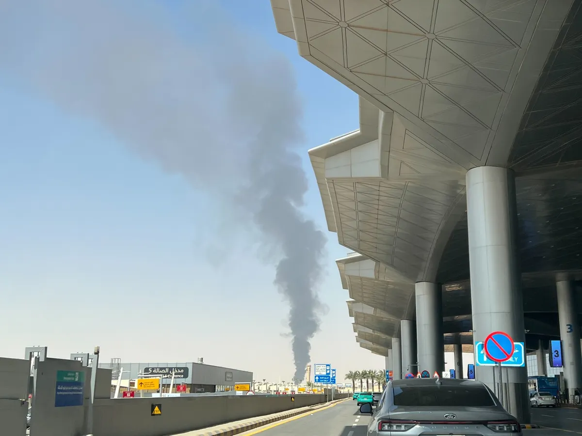 Capitala Arabiei Saudite și portul petrolier Yanbu, bombardate de rebelii Houthi cu rachete și drone - Foto: Profimedia Images
