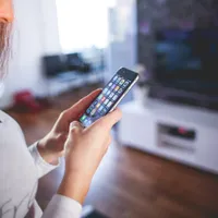Cum puteți afla dacă vă ascultă cineva când vorbiți la telefonul mobil. / Foto: pexels.com