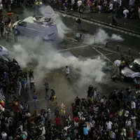 Incidente la protestele romanilor din diaspora fata de guvernul PSD, in Piata Victoriei, vineri, 10 august 2018 Foto: Inquam Photos / Octav Ganea