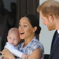 Prinţul Harry susține că s-a mutat în Statele Unite împreună cu soţia sa, Meghan, şi copilul lor pentru a rupe un "ciclu de suferinţă" în familia sa. / Foto: sky.com