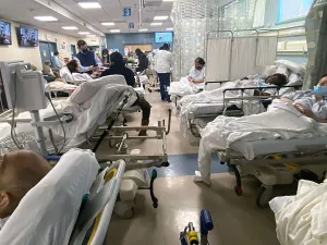 Paturile de terapie intesivă, ocupate complet cu bolnavi COVID în februarie. 73.000 infectări/zi / Medpage