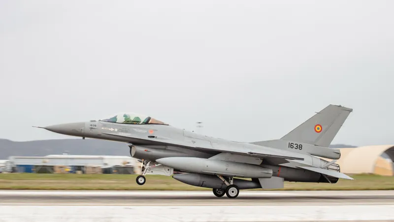 VIDEO Avioane F-16 Fighting Falcon ale Forțelor Aeriene Române, gata să apere cerul Țărilor Baltice - FOTO: Forțele Aeriene Române