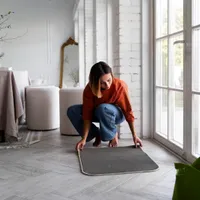 Cum să cureți covorul de la intrare plin de bacterii. Îl bagi la mașina de spălat – la ce temperatură? - Foto: Freepik (Imagine cu rol ilustrativ)