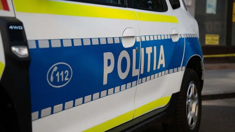 Băiat de 15 ani din Capitală a dat cu satârul în cap unui om care încerca să-l prindă după ce furase - Foto: INQUAM PHOTOS/Cosmin Enache