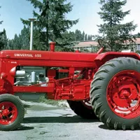 Tractorul românesc U650, medaliat cu aur, acum 60 de ani, în Germania. Era sub licență Fiat - Foto: automobileromanesti.ro
