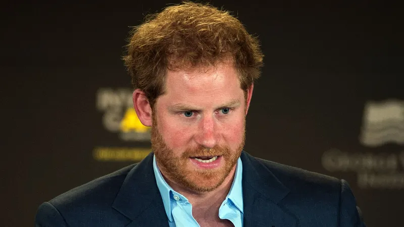 Prinţul Harry recunoaşte că a consumat droguri în adolescenţă. "Mi s-a oferit o linie!" - Foto: DoD News